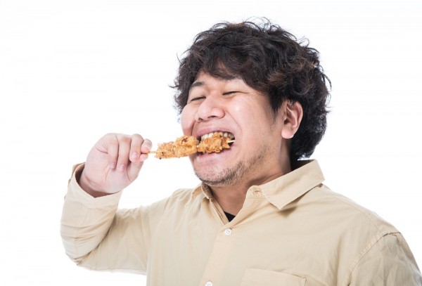 https---www.pakutaso.com-assets_c-2015-05-DB88_karaage15160050-thumb-1000xauto-15876