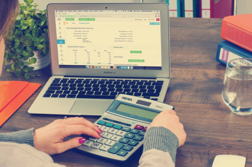 Free_image_of_accounting__finance__money_-_StockSnap_io